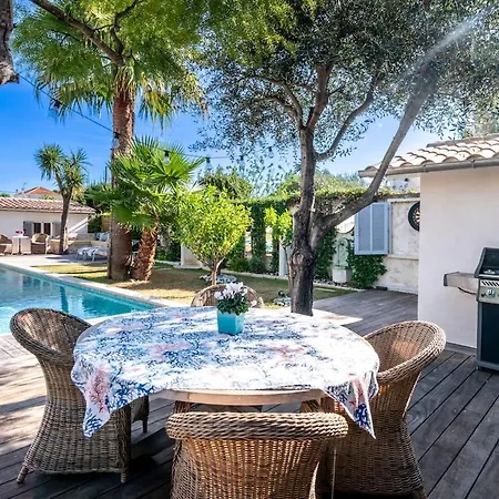 Petit Cap D'antibes أنتيب